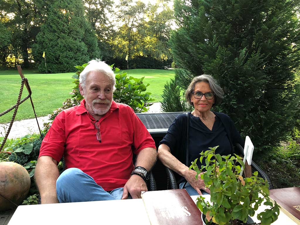 Hermann und Regine Egeling in der Burg Apotheke