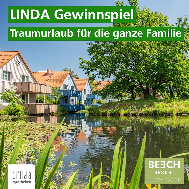 Sommerliche Ferienanlage mit Teich und grünen Bäumen bei Sonnenschein mit dem Titel “LINDA Gewinnspiel - Traumurlaub für die ganze Familie” undem Logo der LINDA Apotheken und BEECH Resort Fleesensee.